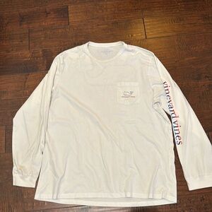 Men’s XL Vineyard Vines LS tee